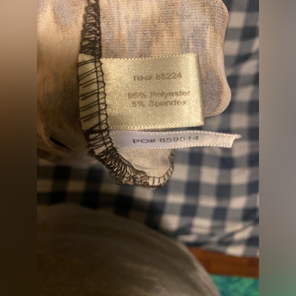 Sassy sisters leopard open shoulder long sleeve - Picture 4 of 4